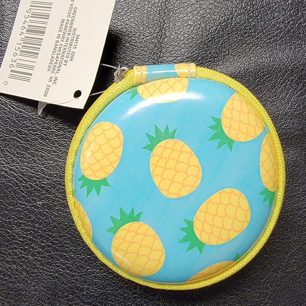 Pineapple Tech Case 🍍 - Picture 5 of 6